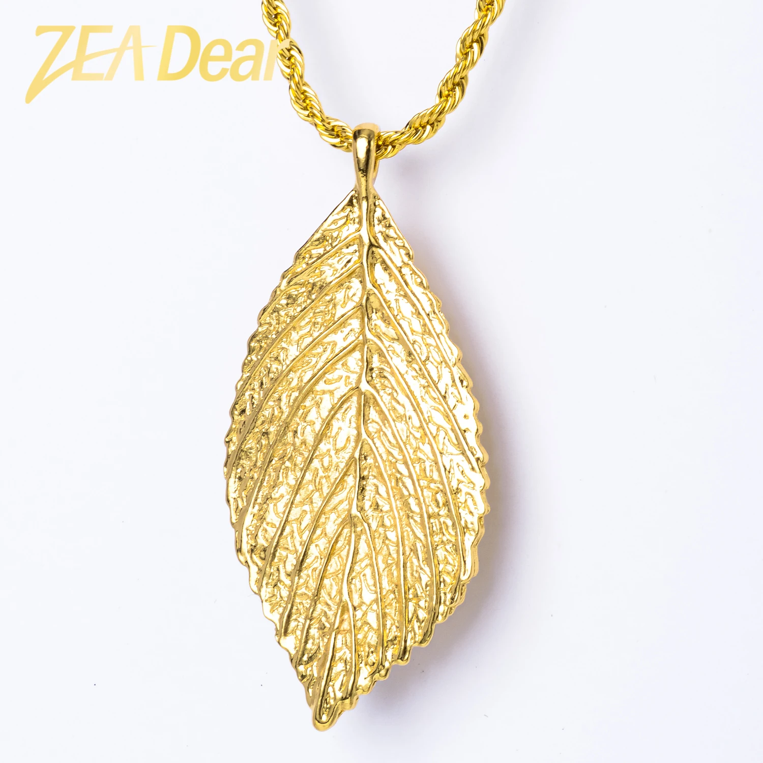

Diana baby Jewelry Fashion Necklace/Collar Leaf Pendant Copper Gold Plated For Women High Quality Office Party Classic Gift