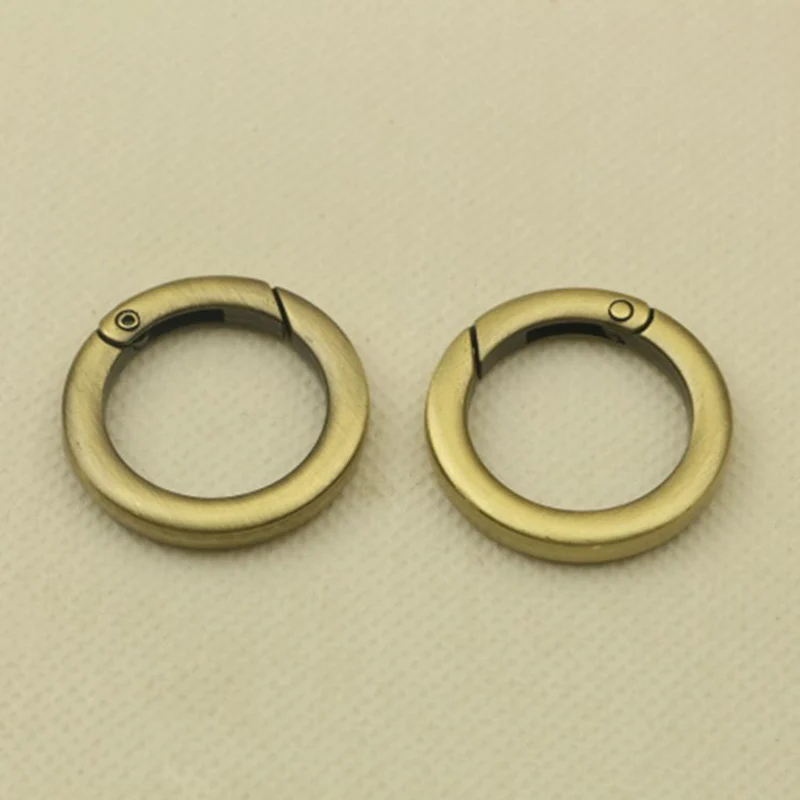 10902798053_598437754