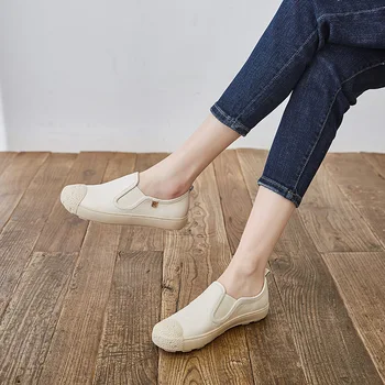 

2019 autumn new fashion simple solid color flat shoes women trend leather comfortable wild casual loafers