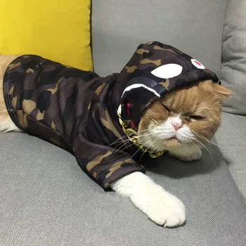 

Brown french bulldog poodle camouflage shark sweater pet clothes hooded sweater also belongs to cat clothes hoodies dogs