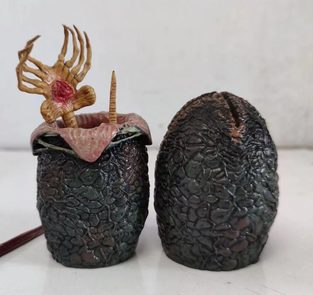 4" NECA Alien Cage-Free Contains 6 Eggs 3 Facehuggers Figure Model Collection No Box