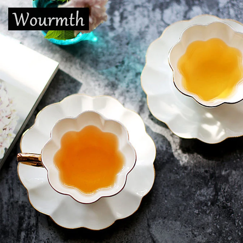 Best Wourmth Simple Tea Cups and Saucer Set White Porcelain Europe Luxury Coffee Cup 240ml Bone China Teacup With Spoon Drinkware Set