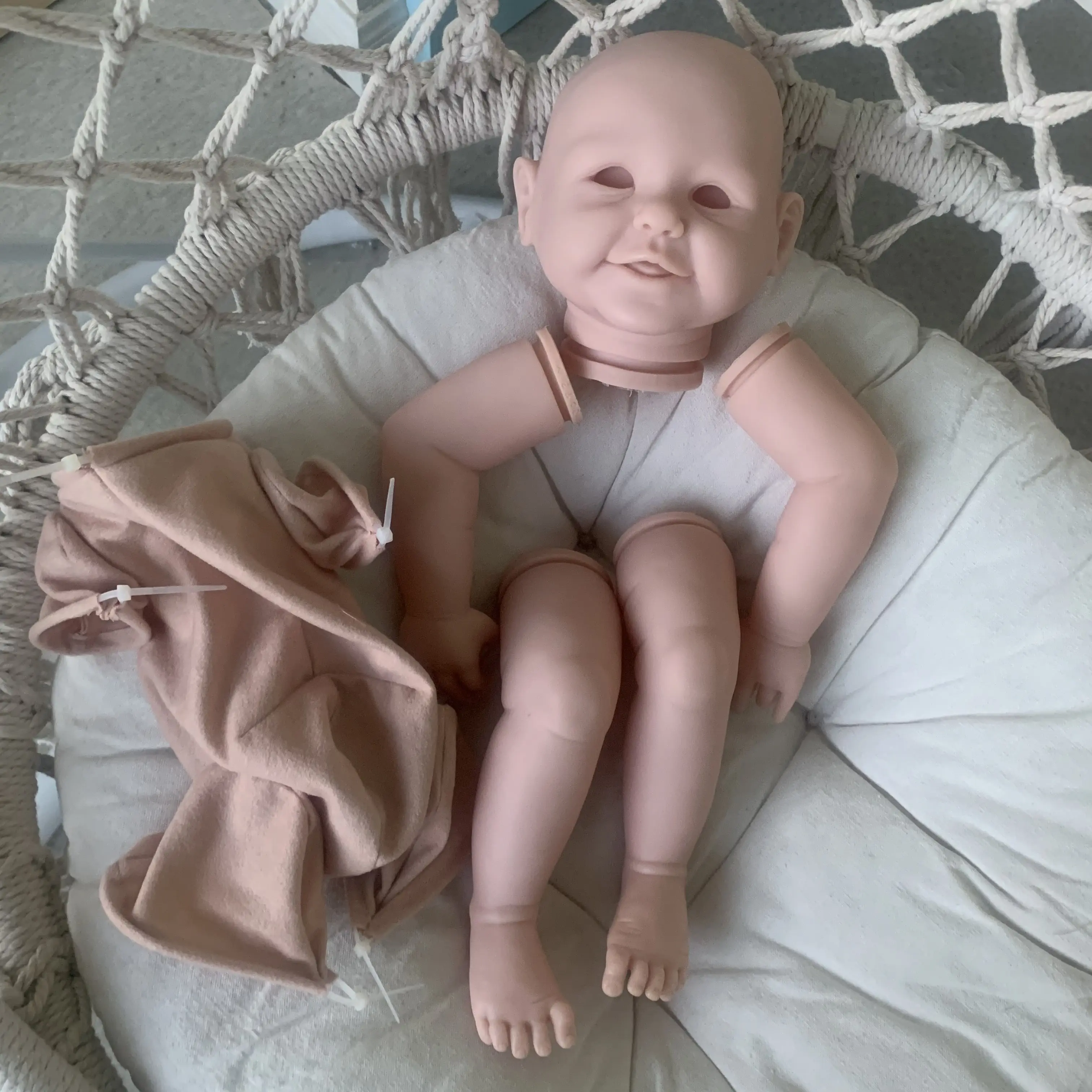 Bebe reborn kit abigail boneca