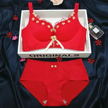 

Bright Red Seeml Non Steel Ring Underwear Suit Female Adjustable Breast Hing Sexy Push Up Paper Bra