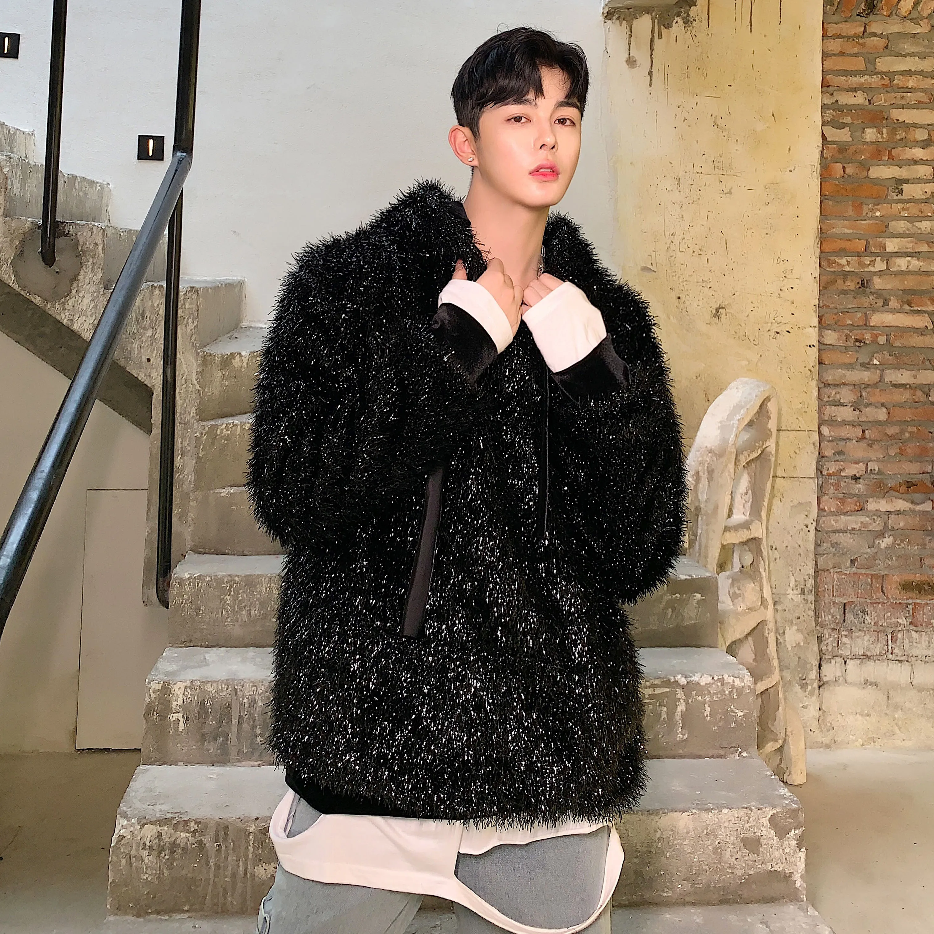 Мужская осенне зимняя повседневная толстовка с капюшоном и кисточками для