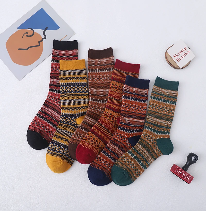 running socks women 1 Pair Women Socks Spring Autumn Retro Style Men Couple Cotton Socks National Style Stripes Pattern Solid Color Socks sockwell compression socks