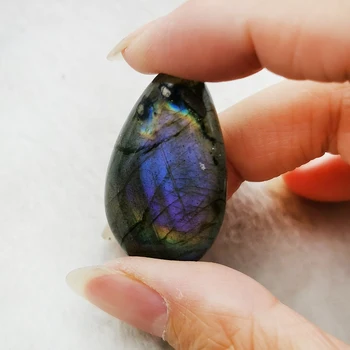 

Rare Purple Labradorite Natural Moonstone Intense Flash Healing Crystal Pendant Palm Stone Home Decoration Collection Gifts