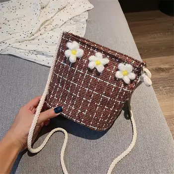 

PinShang Women Leisure Flower Decorated Bucket Bag with One Shoulder Diagonal Span