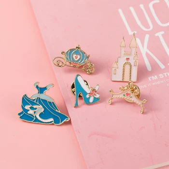 

Shamir 5 PCS Brooch Fairy Tale Cinderella's Dress Crown Drip Pin Badge Decoration Glass Slipper Castle