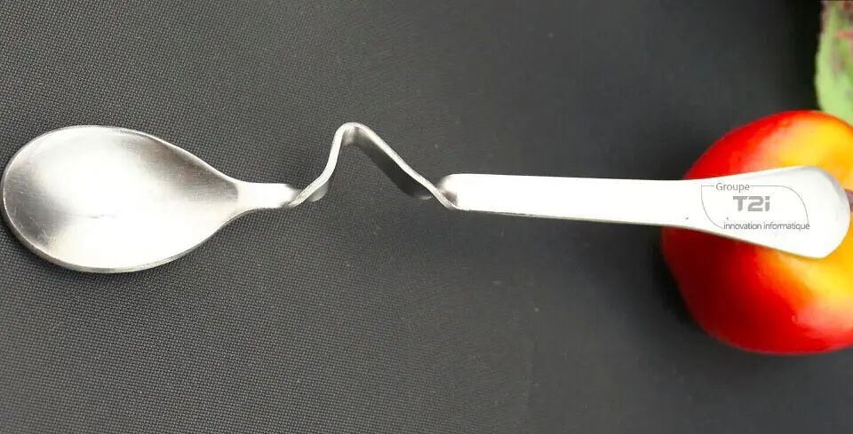 HTB13oSzfN6I8KJjy0Fgq6xXzVXa3