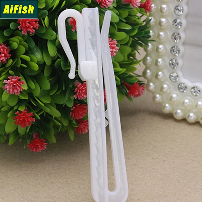 

White Plastic Hook Cloth With Curtain Hook For Home Curtain High Quality Curtain Hook Loop Window 7cm/9cm Lifting Hook CP057-5