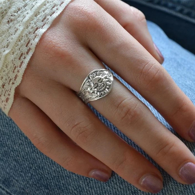 Simple-Sunshine-Ring-Silver-Plated-Sun-Spoon-Ring-Fashion-Women-Boho-Party-Jewelry-Female-Thumb-Fingers.jpg_.webp_Q90.jpg_.webp_.webp (4)
