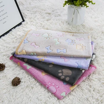 

Winter Warm Pet Mat Small Large Paw Print Cat Dog Pad Puppy Fleece Soft Blanket Bed Cushion Puppy Winter Pet Supplies