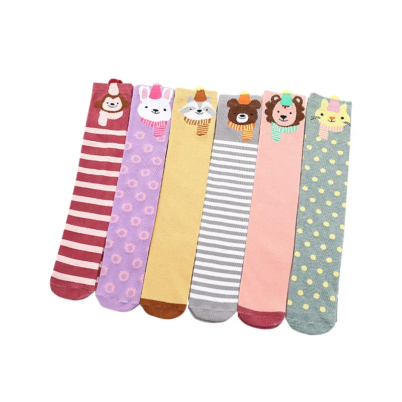 Для маленьких девочек Мягкий хлопок Колено Высокие Носки с рисунком осенне-зимние носки для малышей стильная футболка с изображением персонажей видеоигр Животные носок, ноги грелки для 2-12 лет