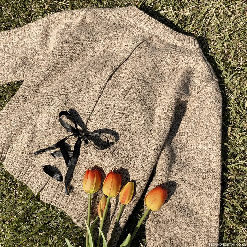 

2020 New Arrivals Sweater Korean Chic O-neck Long Sleeved Back Lace-up Pullover Fall and Winter 2020