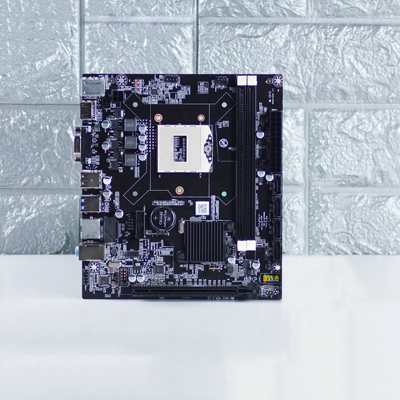 

PC Motherboard LGA115X M-ATX USB3.0 PCI-Express 16X Slots For 4th i3/i5/i7 946PIN CPU Graphics Desktop Computer Motherboard E