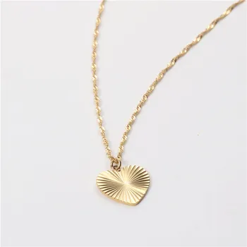 

SRCOI Faceted Love Refraction Water Wave Necklace Simple Gold Color Thin Chain Clavicle Chain Necklace Women Jewelry Party Gifts