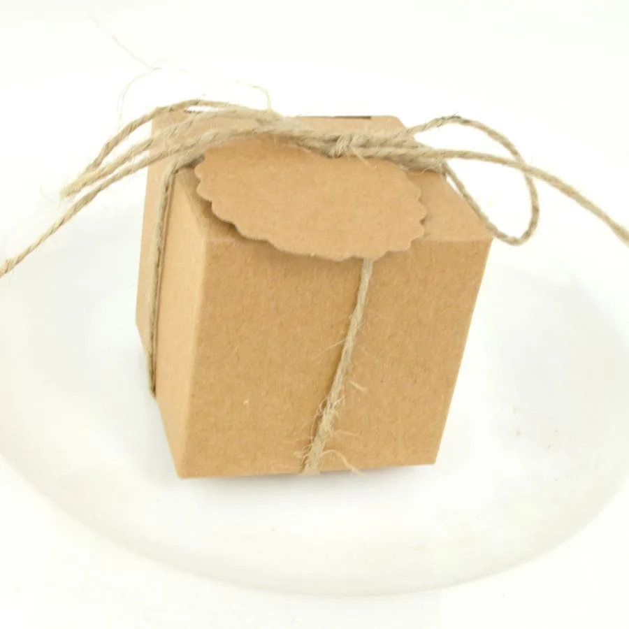 

Souvenir Gift Boxes 100Pcs New Style Brown Kraft Wedding Favor Candy Chocolate Gift Box with Rope and Card Event Party Supplies