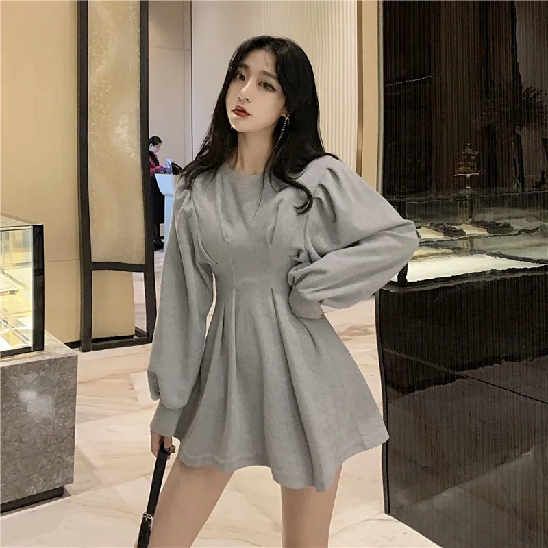 

Photo Shoot ~ 2019 Most New Style CHIC Waist Hugging Slimming Fashion Crew Neck Wrinkle Lantern Sleeve Base Dress Women's