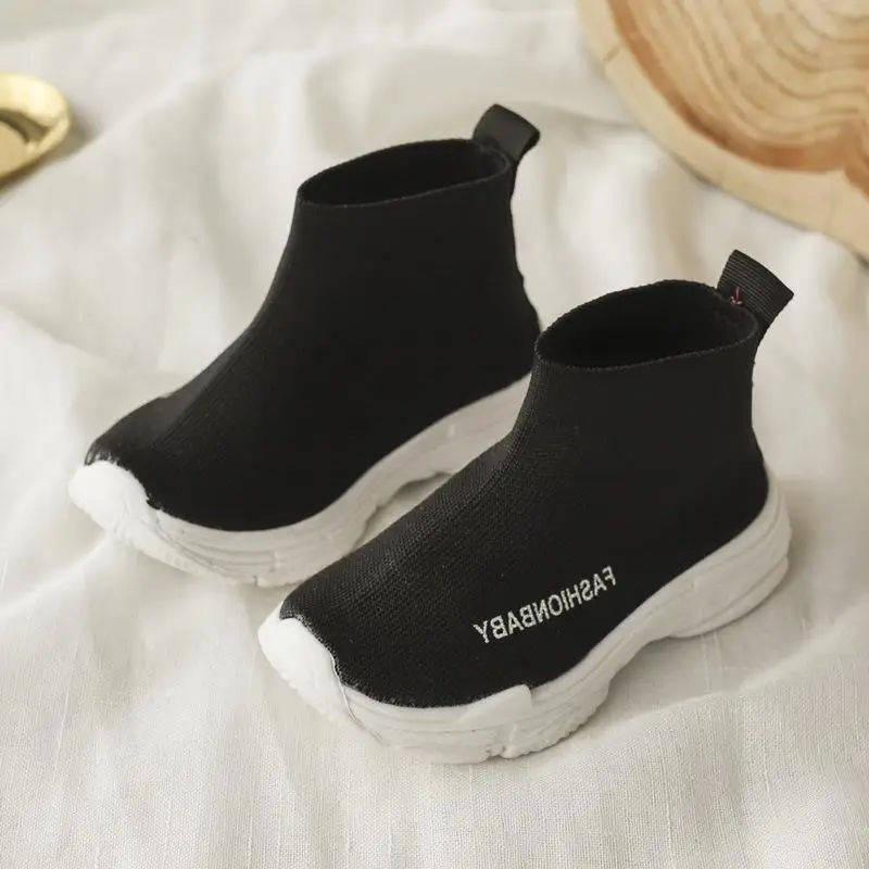 Спортивная обувь для девочек; Новинка года; сезон весна; трикотажные дышащие кроссовки для мальчиков; мягкие носки для маленьких детей - Цвет: Черный