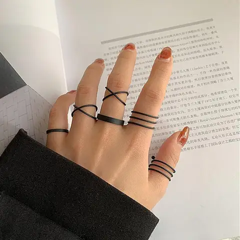 Gothic Heart Ring Set for Women Black Dice Vintage Hip-Hop Silver Plated Retro Rhinestone Charm Butterfly Finger Jewelry