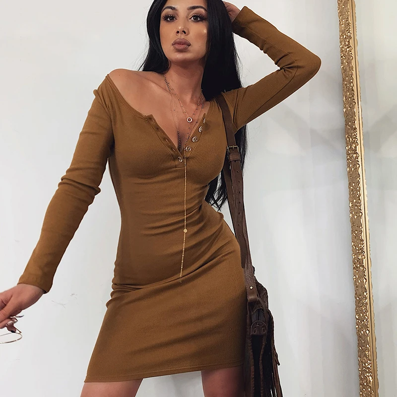

Linglewei 2019 One step dress with slim body and hip in autumn women's solid knitting square neck show thin