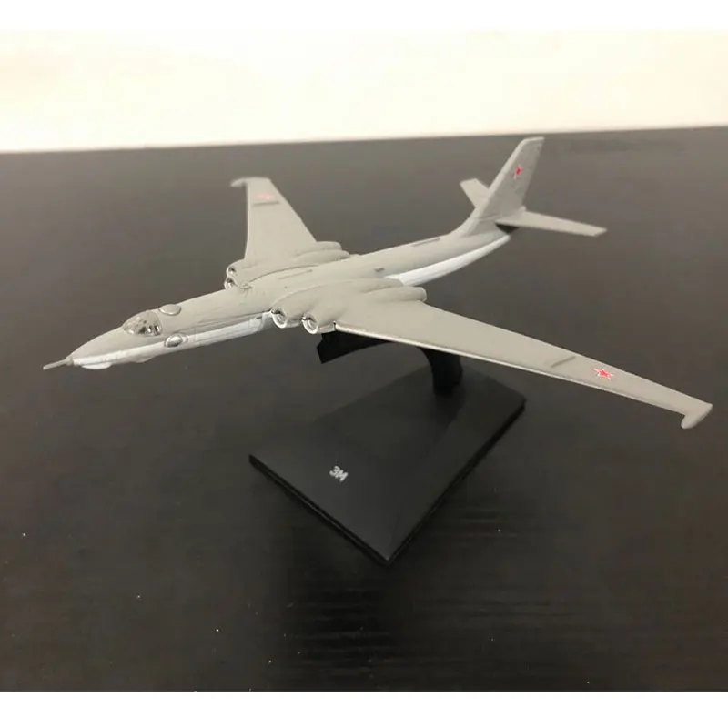 Russia M-4 Bison Strategic Bomber (10)