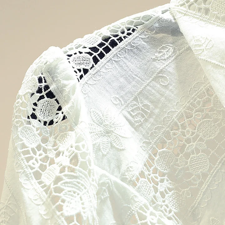 white stitching Lace shirt female early autumn outfit new Korean version of loose long sleeve design sense minority shirt