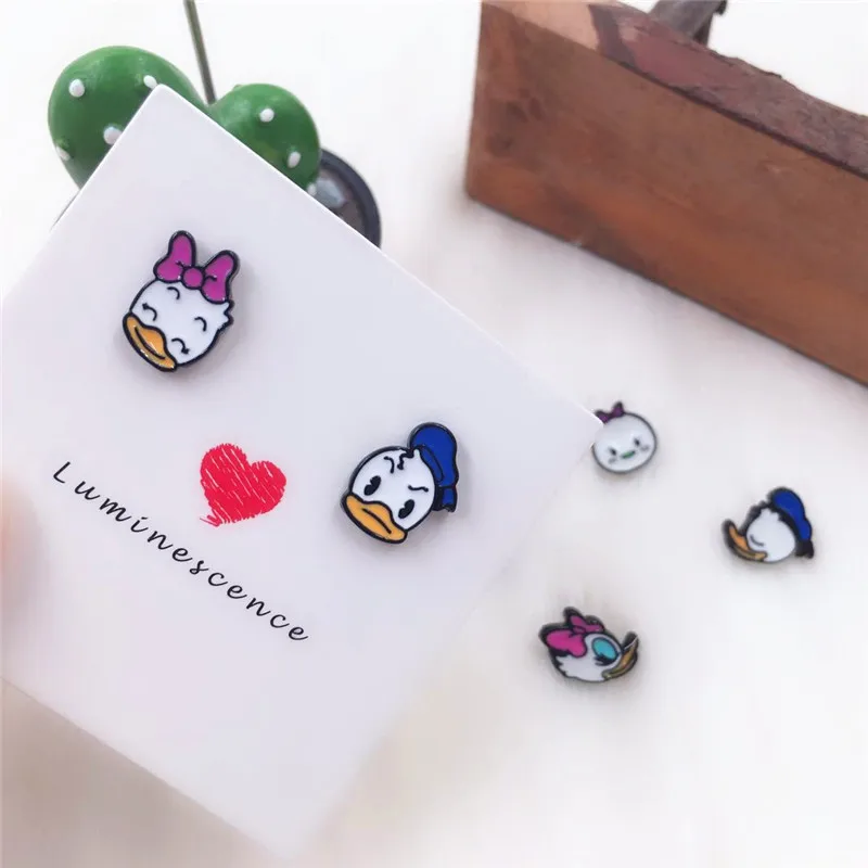 EUPNHY 1 пара мультфильм Дональд Дак серьги для женщин девочек Аллергия пирсинг серьги ювелирные изделия