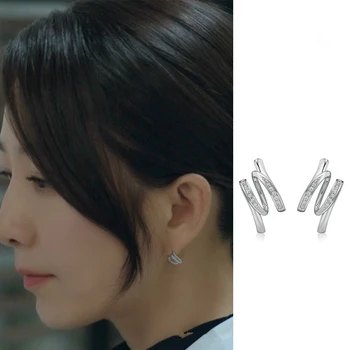 

Korean drama couple's world same hollow curved Earrings