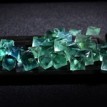 

Green Gravel Goods Of Furniture For Display Rather Than For Use Cure Shi Wisdom Of Stone Eight Noodles Physical Fitness Amount