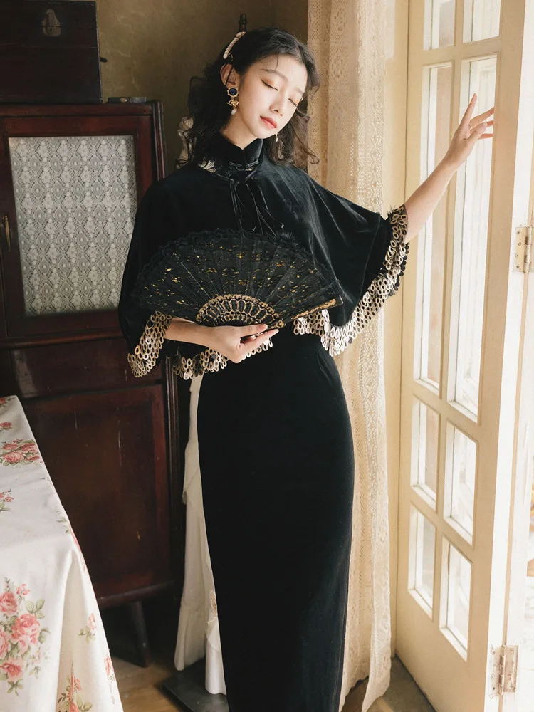 

Improved Retro Slim Fit Elegant Cheongsam + Versatile Sequin Industrial Shawl Set