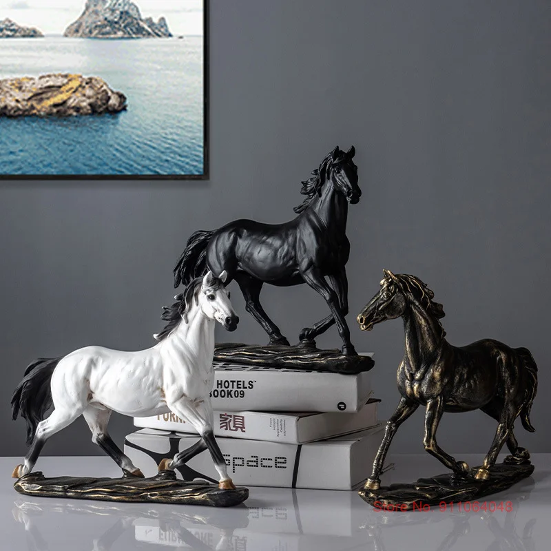 

Hot Sale Resin Animal Statue Horse Ornaments Creative Home Decoration Accessories Modern Nice Opening Housewarming Business Gift