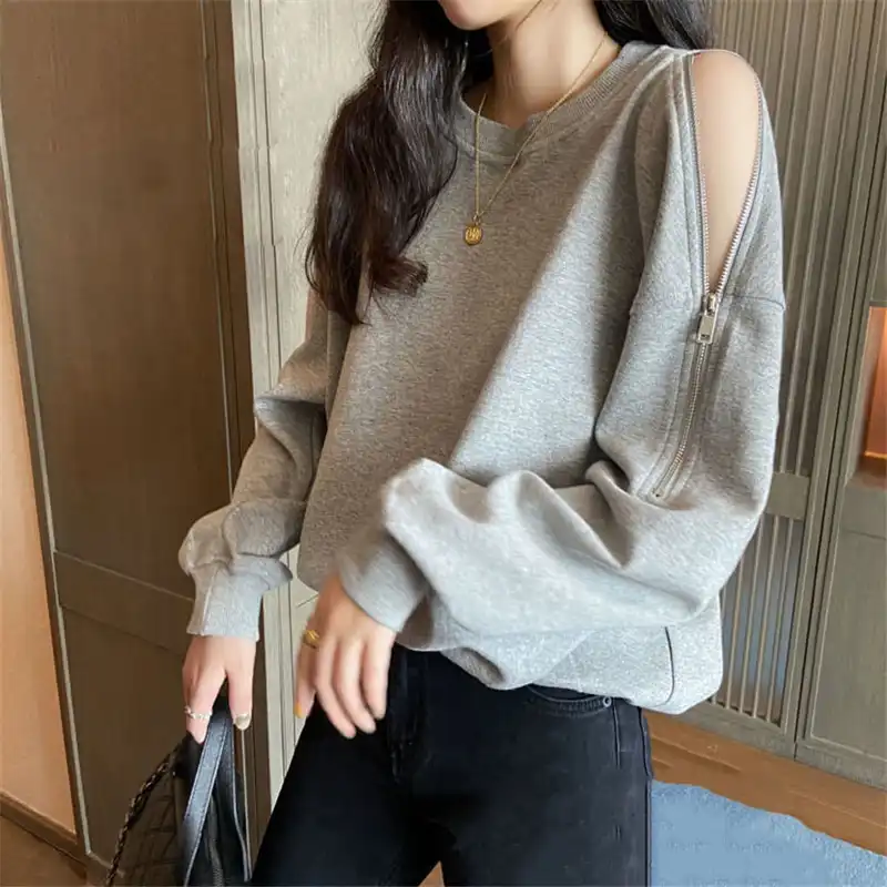 Pull oversize epaule dénudée Clearance