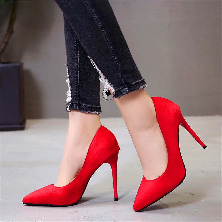 Женская обувь; коллекция года; выразительные женские туфли-лодочки из флока на высоком каблуке; классические женские свадебные туфли с острым носком; цвет красный, серый; большие размеры 35-44