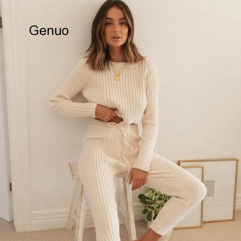 Рисунок 2 - Женский свитер, комплект из двух предметов