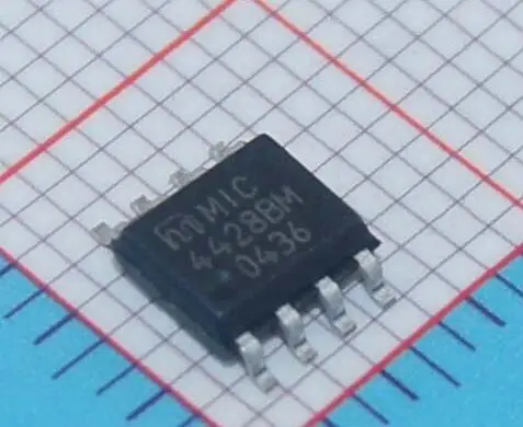 30pcs/lot MIC4428BM 4428BM SOP8 | Обустройство дома