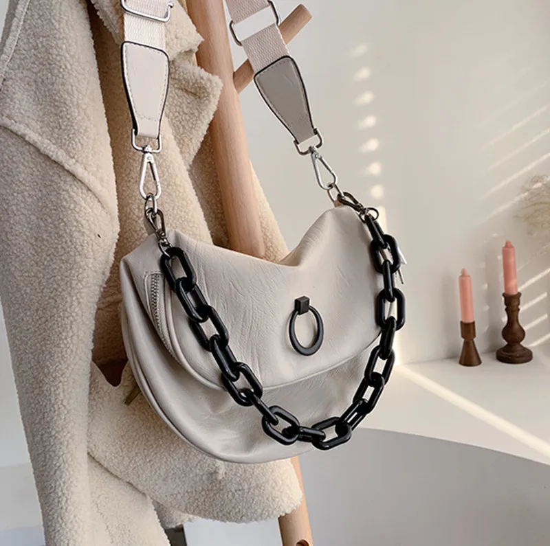 Fashion Wild Waist Bag High Capacity PU leather Acrylic Chain Saddle Bag Fanny Pack Bananka Women Satchel Belly Band Belt Bag