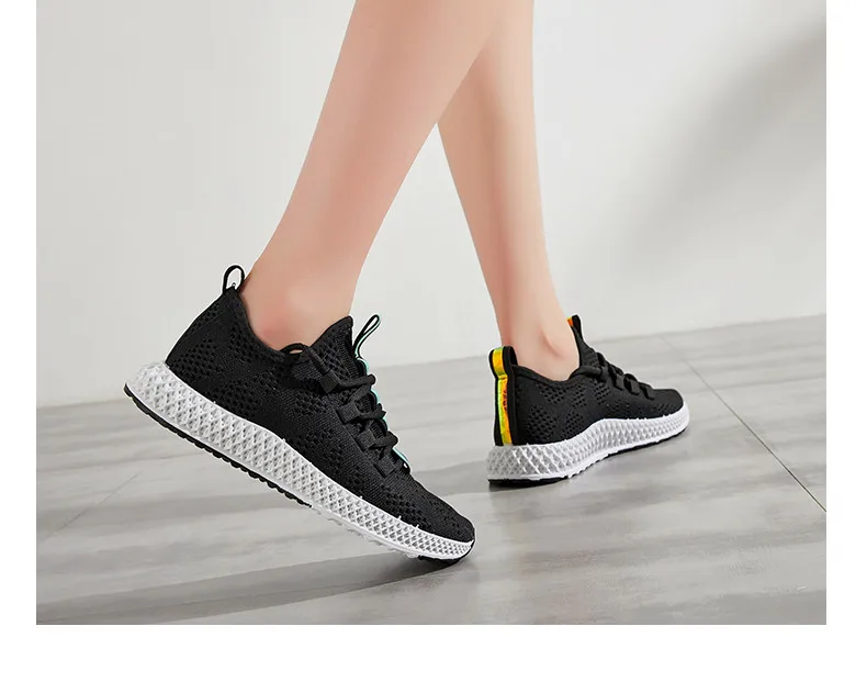 Small fresh breathable mesh soft and comfortable sports shoes women's vulcanized shoes outdoor non-slip cushioning women's shoes