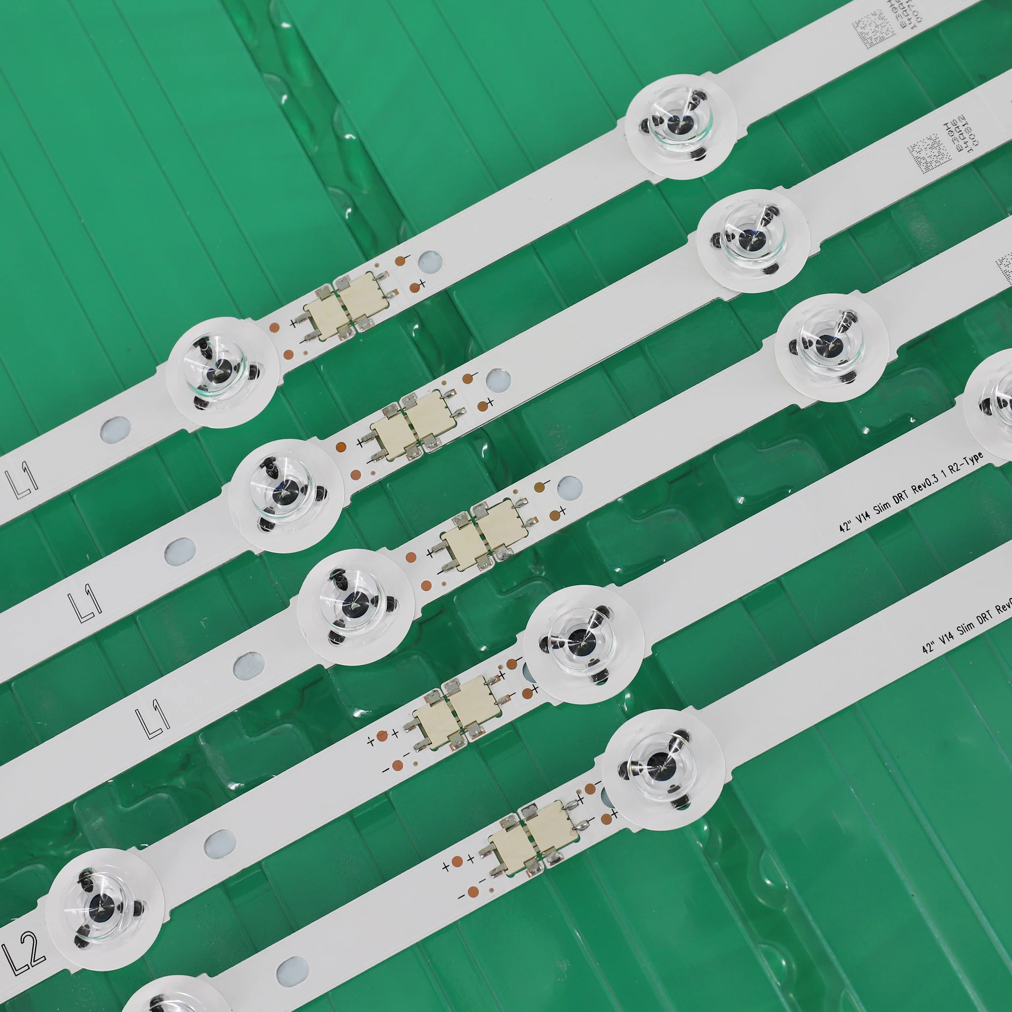 Рисунок 3 - Фонарь с подсветкой для LG 42 "V14 SLIM DRT REV0