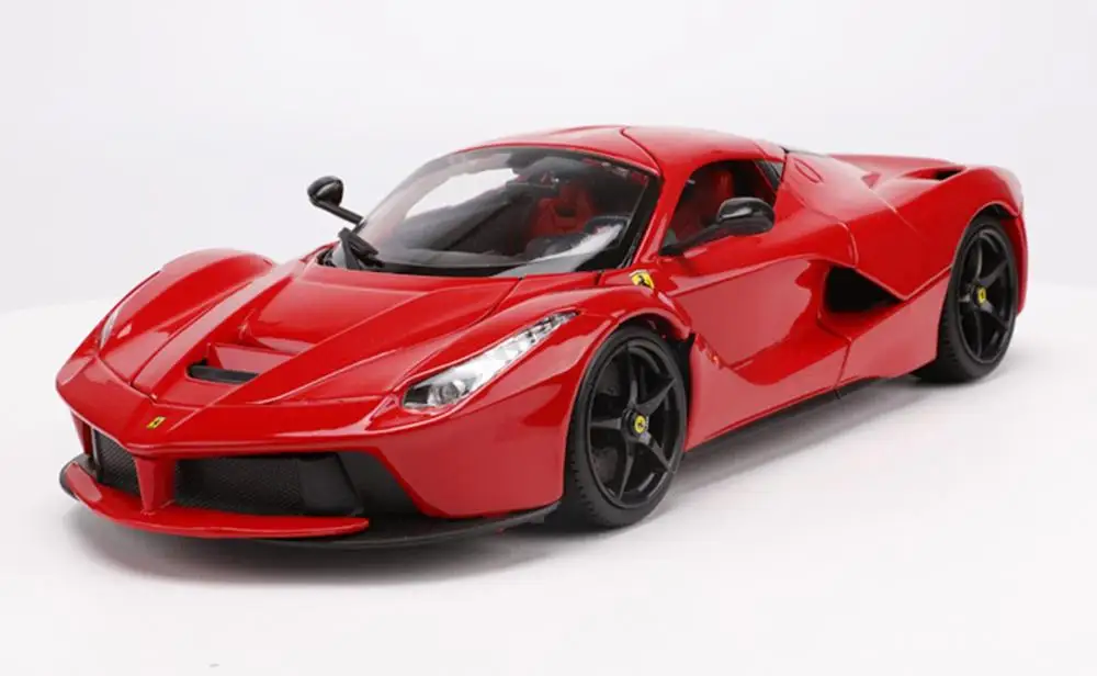 JZ) Bburago 1/18 1:18 Ferrari 488 GTB спортивный гоночный автомобиль Транспортное средство литье под давлением дисплей Модель игрушки на день рождения для детей мальчиков и девочек - Цвет: LaFerrari  Red