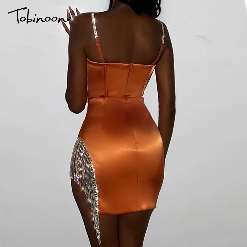 Kopen Tobinoone Zomer Sexy Kwastje Diamond Party Dress Bodycon Spaghetti Strap Elegante V hals Jurken Vrouwen Club Mini Jurk Vestidos