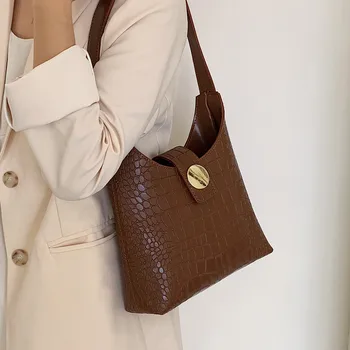 

Women's shoulder bag pu leather Crocodile pattern women handbag Solid color Wild Fashion new women bag female totes black