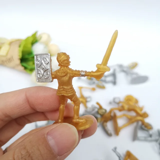100pcs/lot Cartoon anime figures gold silver soldier war man model capsule doll home ornaments miniature 6