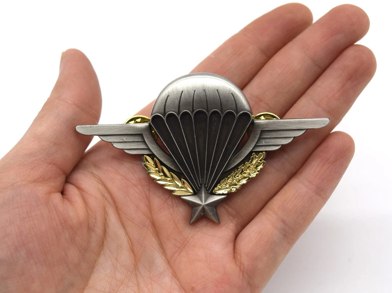 Military France Brevet Paratrooper Parachutiste E.Cholet Metal Badge Pin award medals,military lapel pin