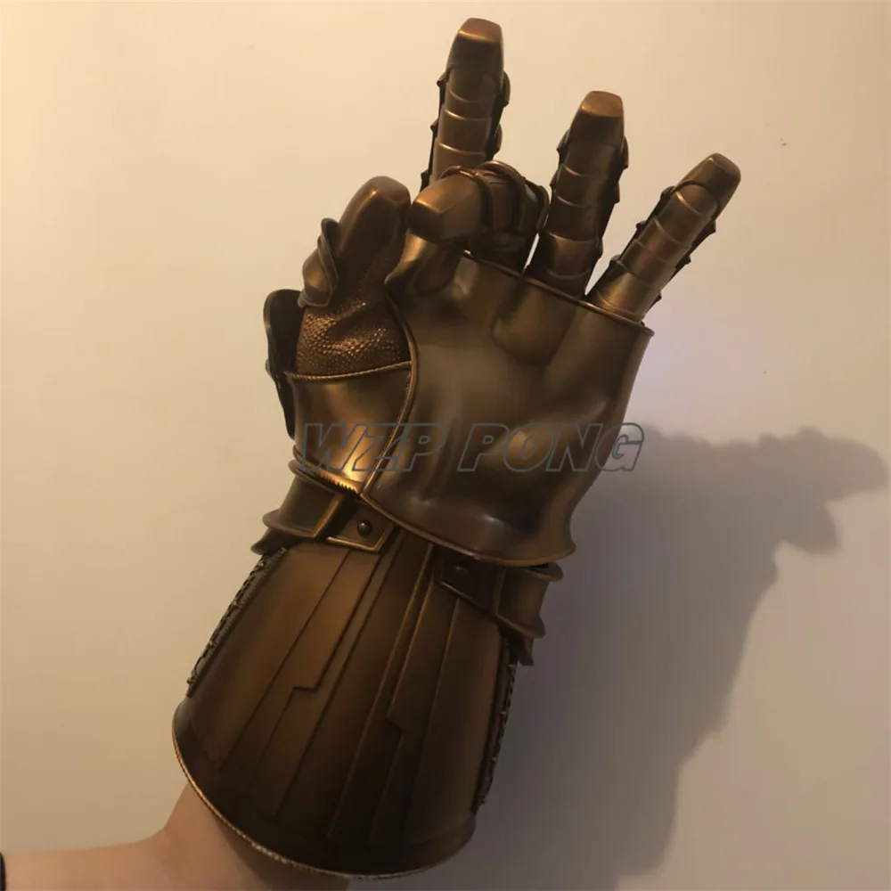 Танос Бесконечность Gauntlet Металл 1:1 носимых Косплей перчатка Статуэтка куклы игрушки экшн Коллекционная модель игрушки подарок WZP понг