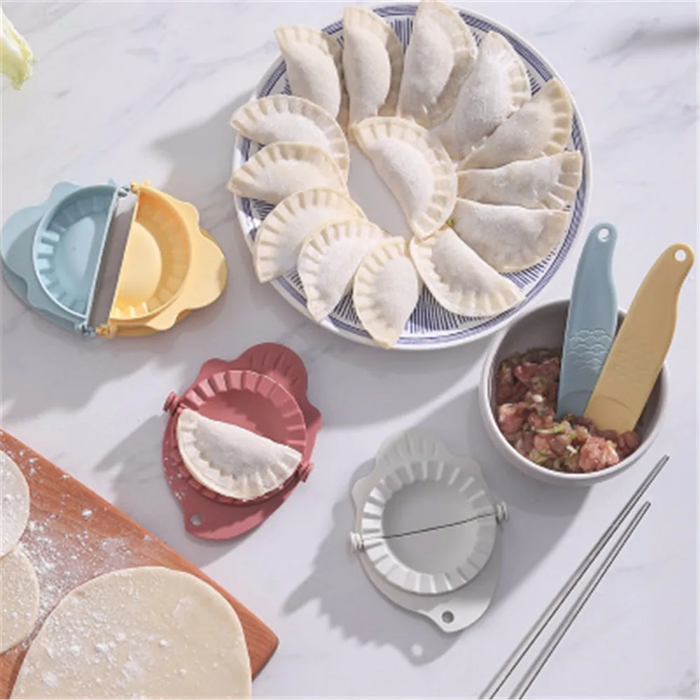 

DIY Dumpling Mould Dough Press Dumplings Tool Chinese Food Jiaozi Maker Device Dumpling Pie Ravioli Hand Mould Kitchen Gadget