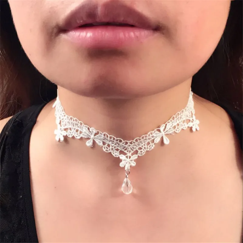 

New Fashion Ladies Jewelry Fashion Simple Jewelry Versatile Popular Necklace Elegant Water Lace Clavicle Choker