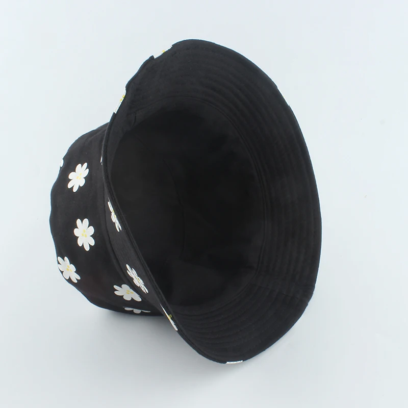 Summer Daisies Print White Black Bucket Hat Women Fashion Beach Sun Hat Reversible Bob chapeau Femme Floral Panama Fisherman Hat