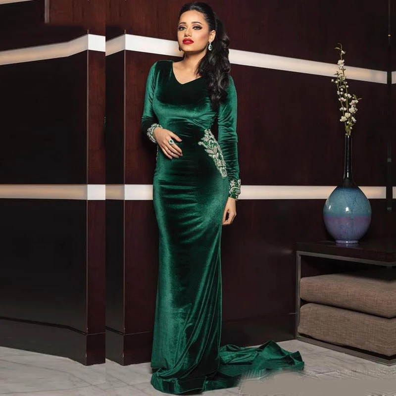 

Sheath/Column Elegant Formal Green Evening Dress Beading V-neck Long Sleeve Floor Length Velvet Arabic Muslim Dubai Prom Gowns